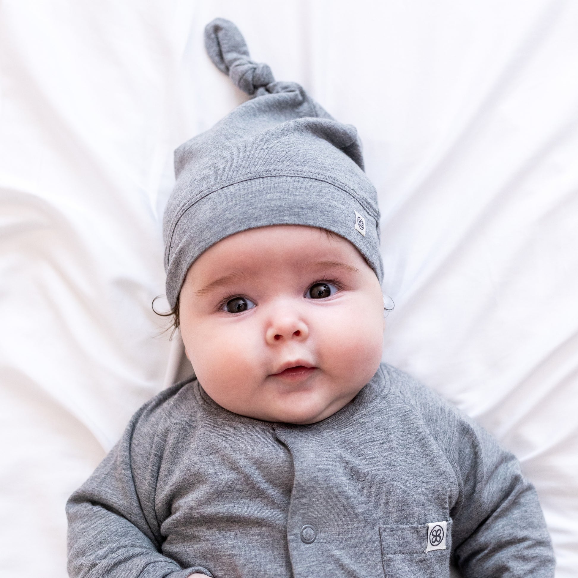 Baby mutsje en pakje UV bescherming - Stone Grey