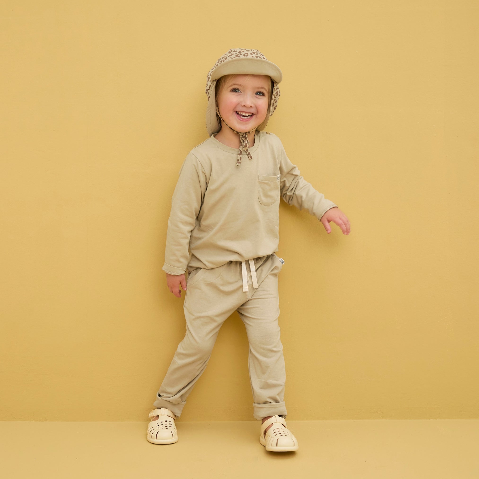 Outfit voor kinderen - Joggingbroek en shirt