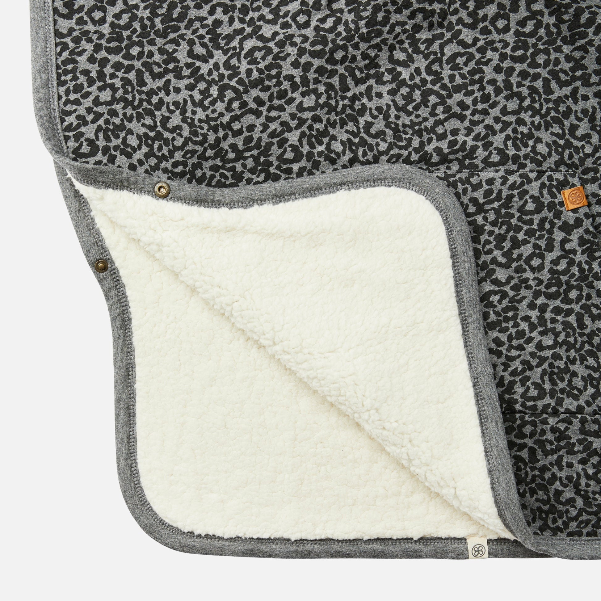 Teddy binnenkant Leopard Black Poncho