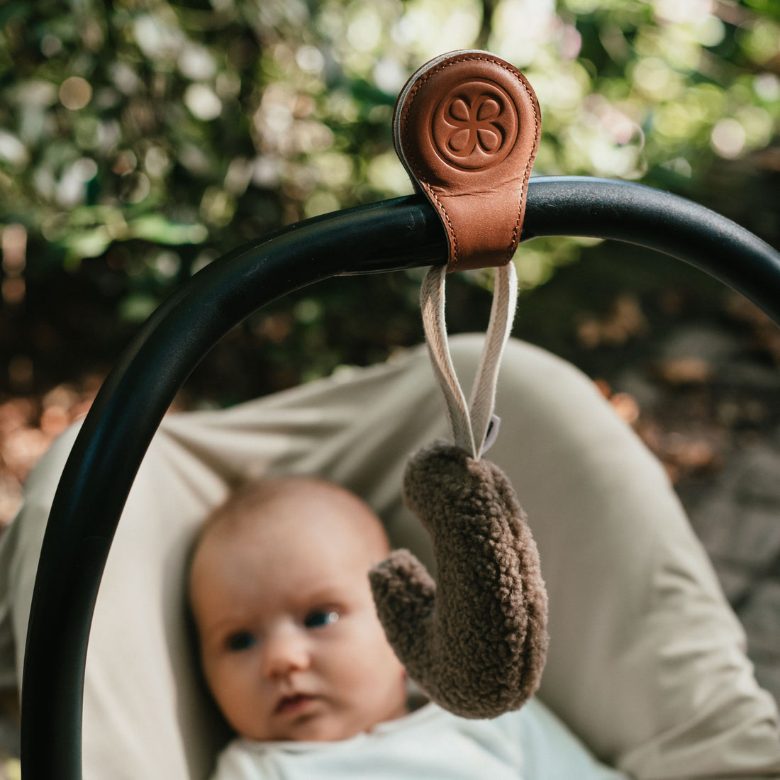 <strong>Sur le porte-bébé ou l’écharpe</strong>
