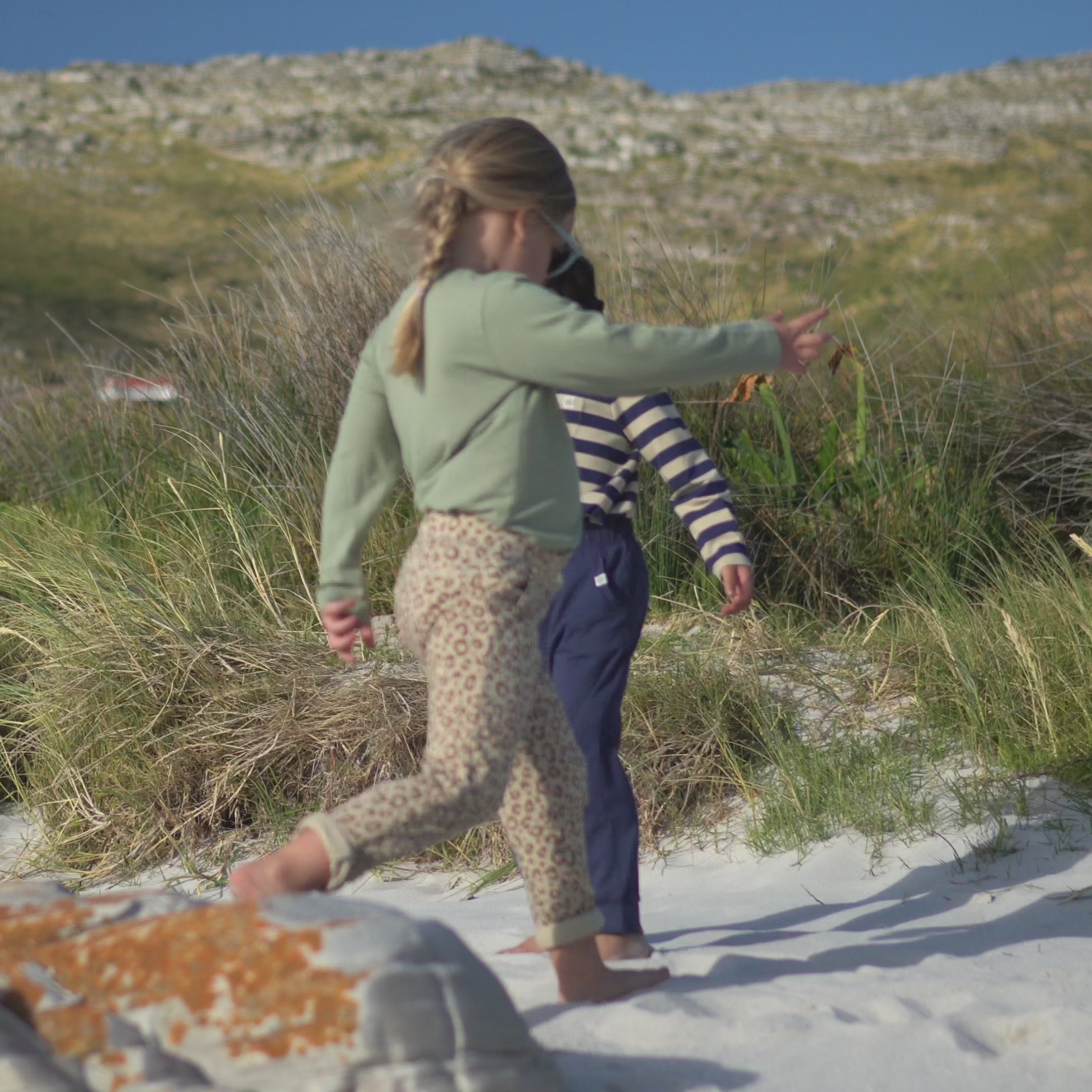 Video laden: Joggingbroek in Navy Blue – UPF 50+