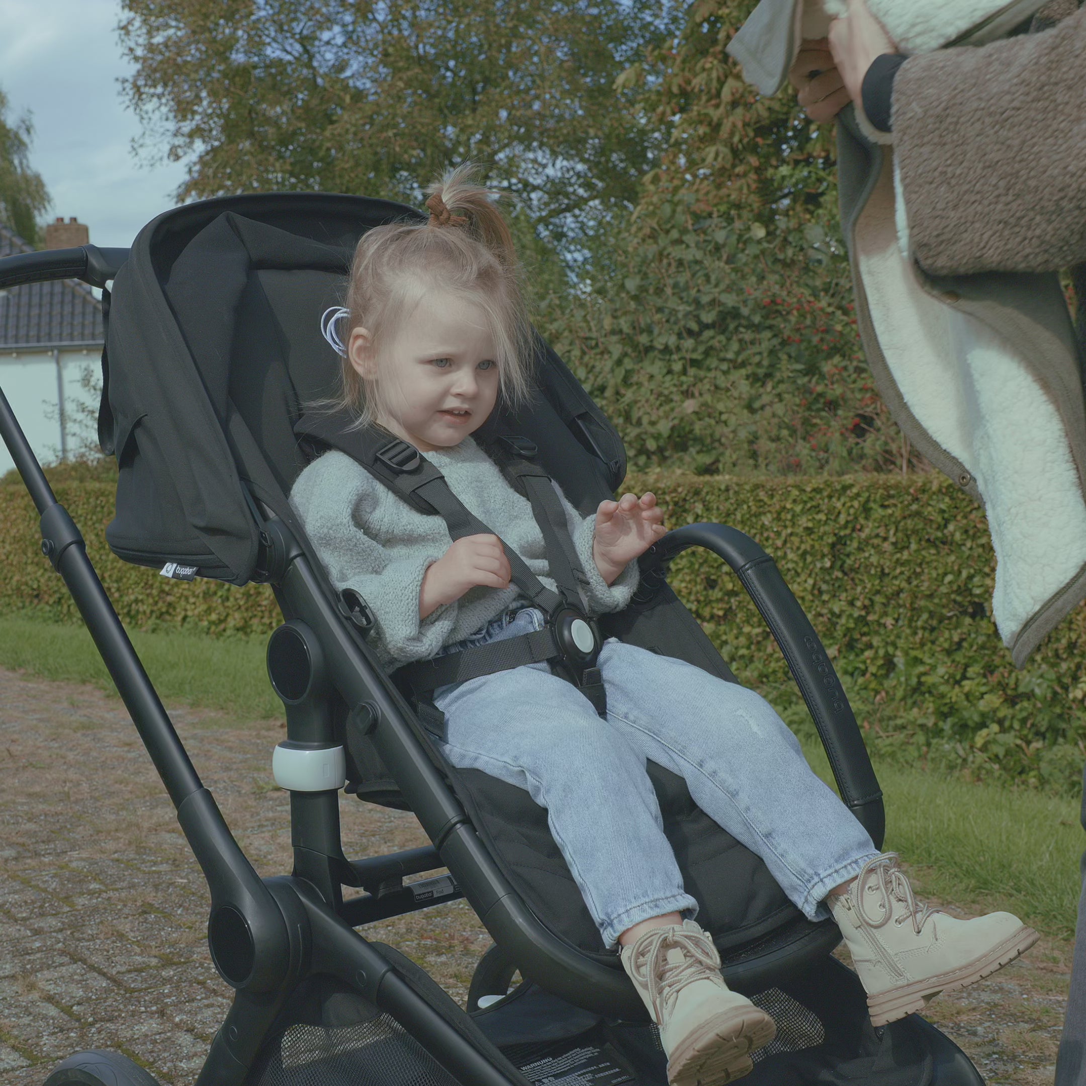 Video laden: Teddy poncho in Forest Green