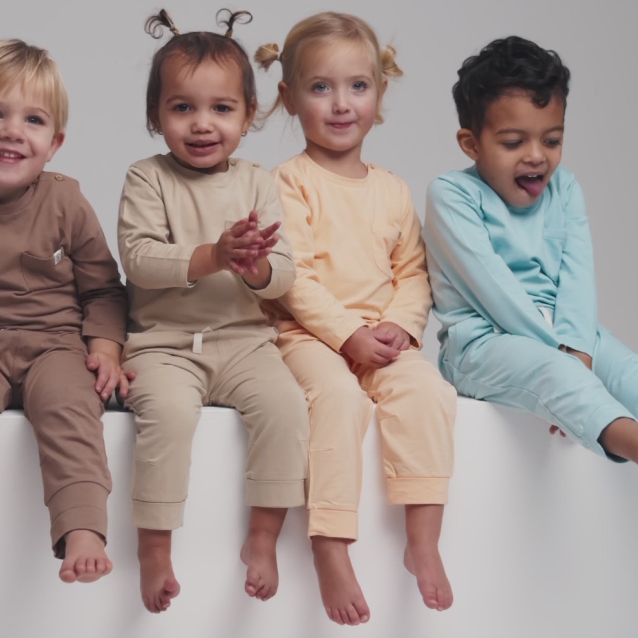 Video laden: Longsleeve in Sandy Beach – UPF 50+