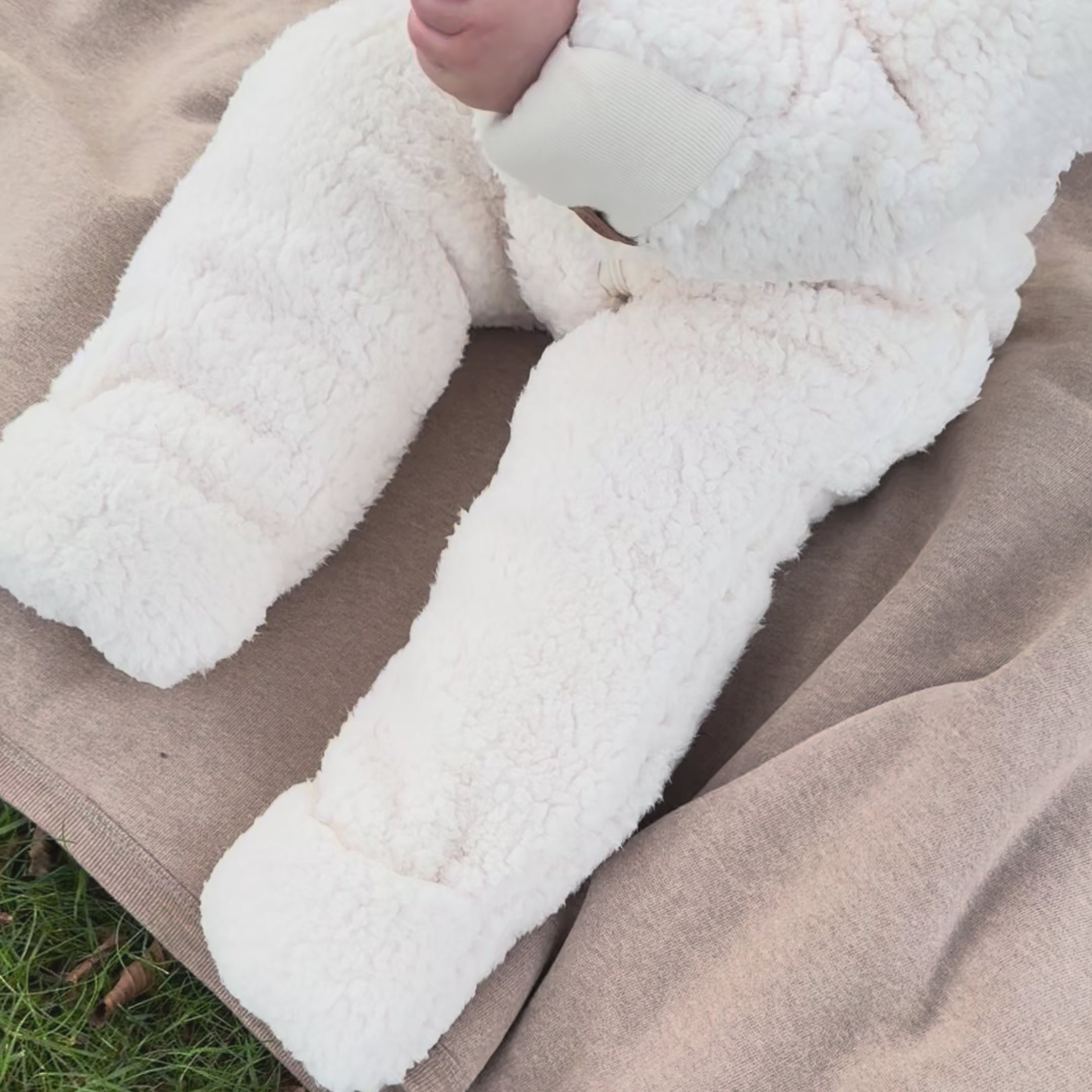 Load video: Teddy suit