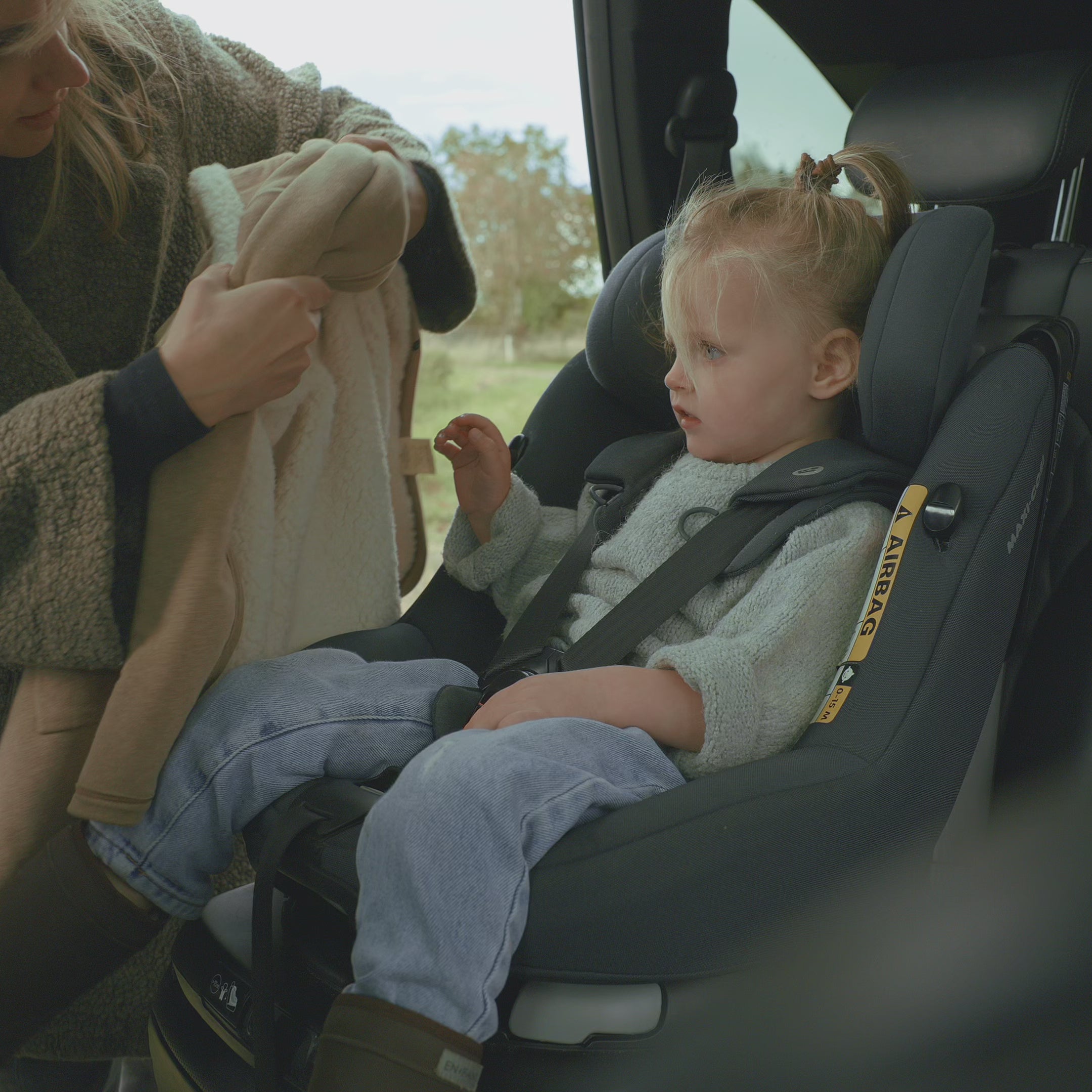 Video laden: Teddy poncho in Brown